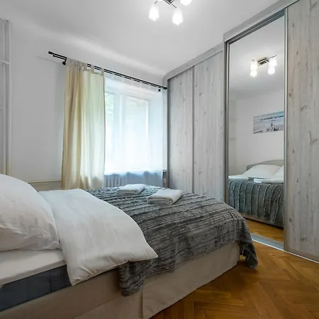 Daire Very Quiet Flat In The Old Town