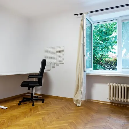 Very Quiet Flat In The Old Town