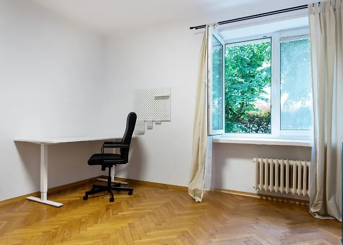 Very Quiet Flat In The Old Town